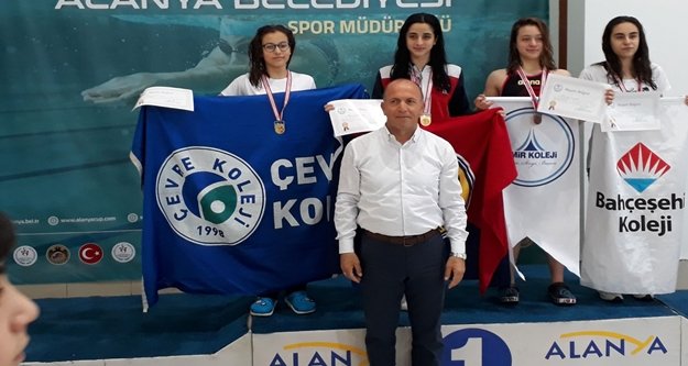 271 sporcu Alanya'da yarıştı
