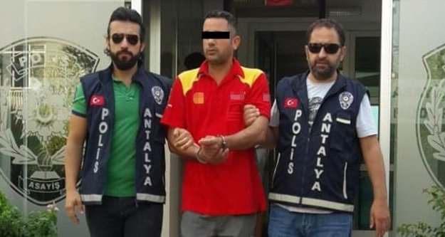 Akaryakıt istasyonunda görevi kötüye kullanmaktan gözaltına alındı