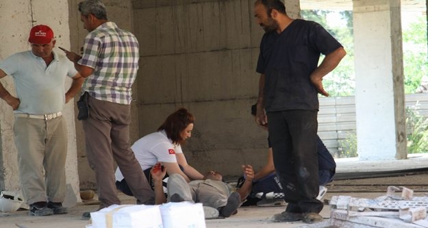 Alacağını isteyince tabancanın kabzasını kafasına yedi