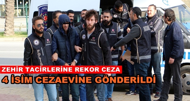 Alanya'da zehir tacirlerine ceza yağdı
