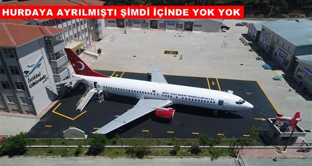 Bakan Çavuşoğlu devreye girdi! Okul bahçesine uçak kondu