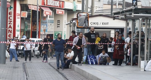 Şüpheli paketten yeni ayakkabının çöpleri çıktı