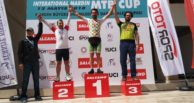 Yunus Yetkin'den 2 altın madalya