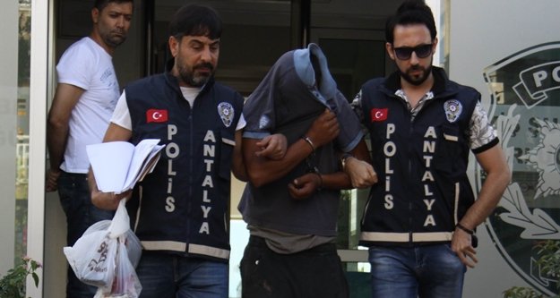 Atatürk büstü hırsızı yakalandı