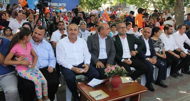 Bakan Çavuşoğlu: “İslam ve Türkiye düşmanlığı birleşti”