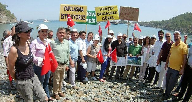 Çevrecilerden Kleopatra Koyu eylemi