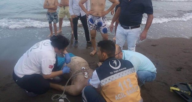 Denize giren muhasebeci hayatını kaybetti