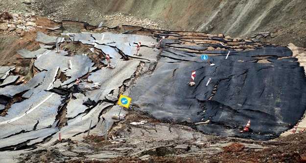 Heyelandan çöken turizm yolunda geri sayım başladı