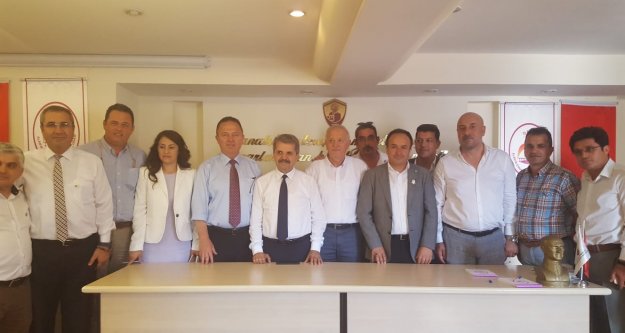 İYİ Parti ziyaretlerine hız kesmeden devam ediyor