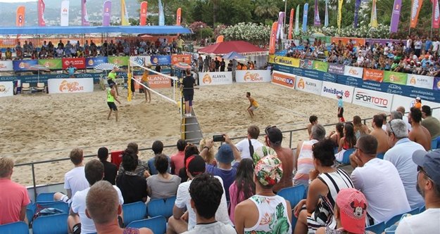 Plajda heyecan devam ediyor