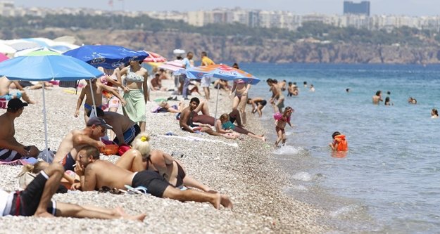 Turizmin başkenti Antalya’ya kavurucu sıcaklar geliyor