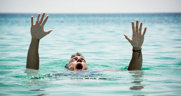 Alanya'da denizde can pazarı