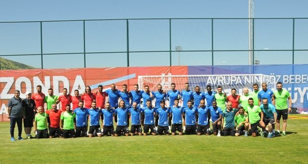 Alanyaspor'un Erzurum kampı başladı