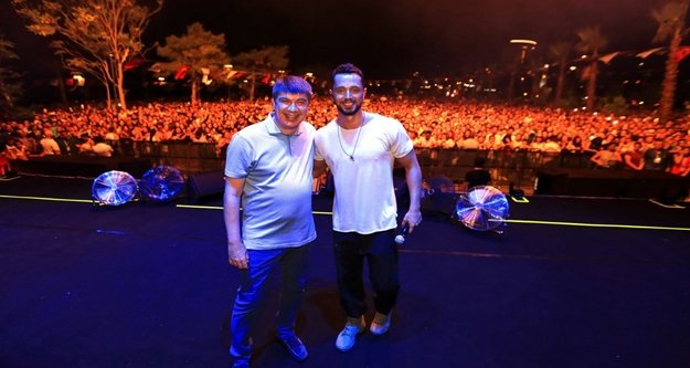 Antalya Yaşam Parkı’nda Murat Boz coşkusu