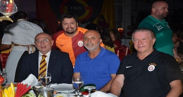Galatasaray’ın 21’inci şampiyonluğu Alanya’da kutlandı