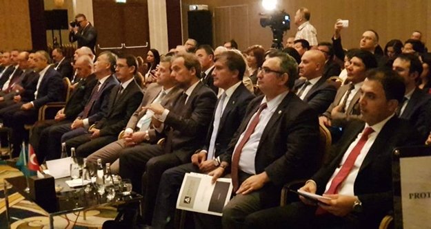 Kocaman Astana'da konferansa katıldı