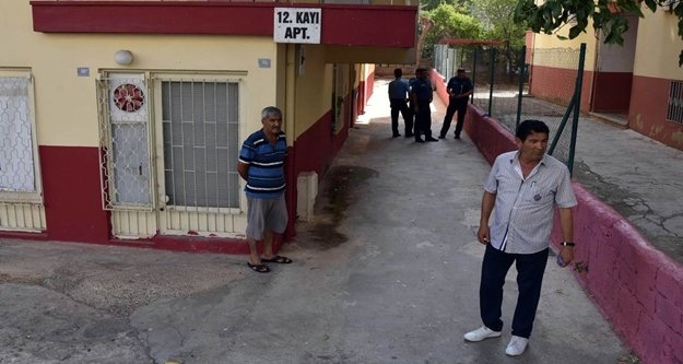 Yaşlı adam evinde ölü bulundu