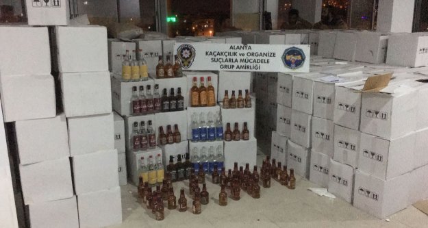 Alanya'da 7 bin 297 şişe kaçak ve sahte içki ele geçirildi