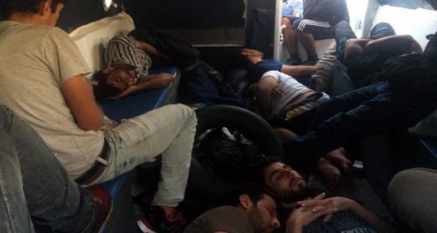 Alanya'da mahsur kalan kaçak Suriyeliler kurtarıldı