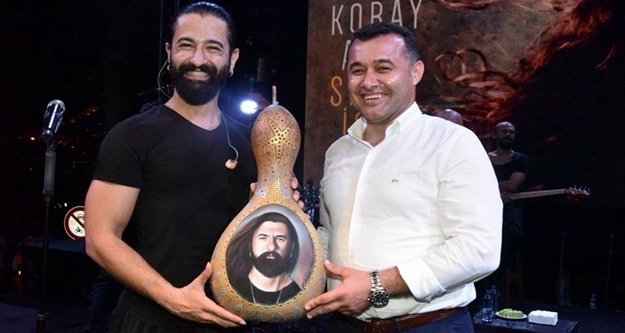 Alanya Koray Avcı ile coştu