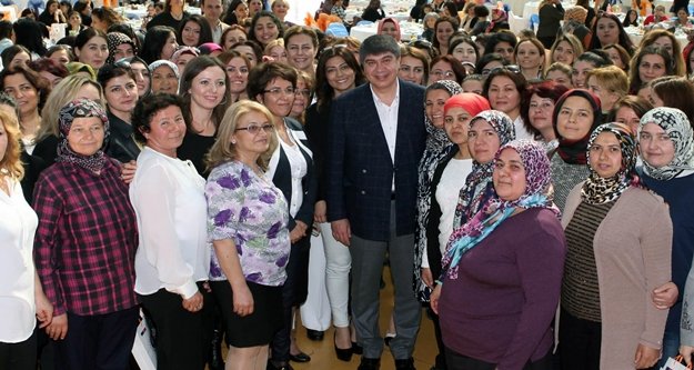 Büyükşehir'den kadınlara destek