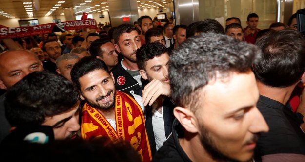 Emre Akbaba Alanya'dan ayrıldı