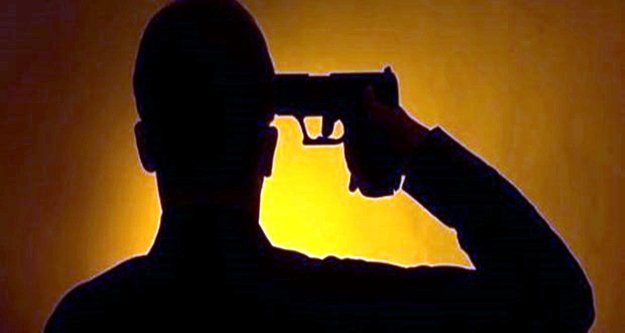 Komşuda polis intihar etti