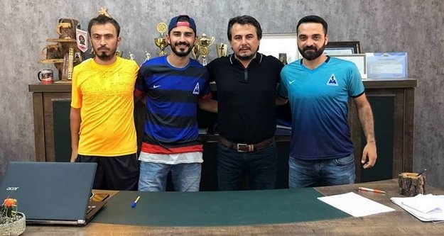 Mahmutlarspor'dan 3 imza birden