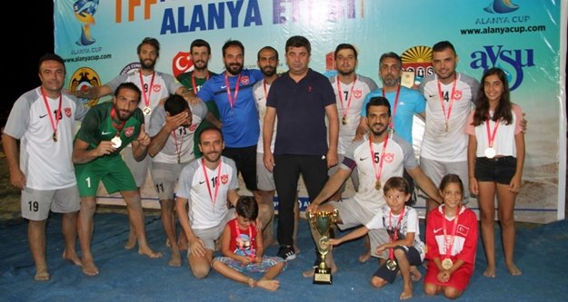 Plajın galibi Alanya Belediyespor