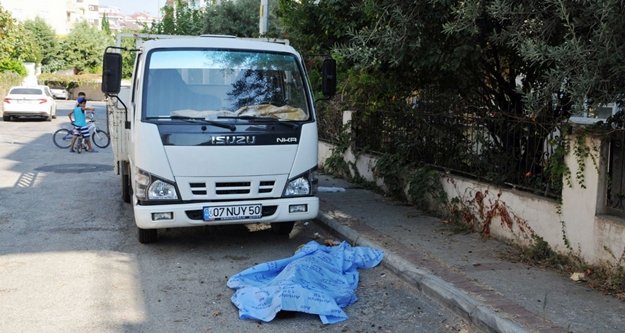 Yolda yürürken kalp krizi geçirip öldü