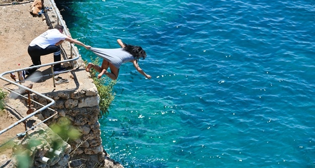 AGC'den yılın basın ödülleri