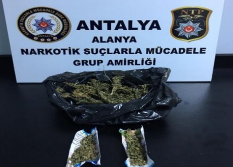 Alanya'da uyuşturucu madde operasyonu: 2 gözaltı
