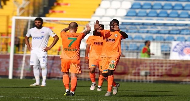 Alanyaspor - Akhisarspor maçının hakemi belli oldu