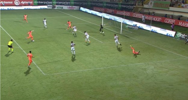 Alanyaspor siftahı Göztepe'yle yaptı