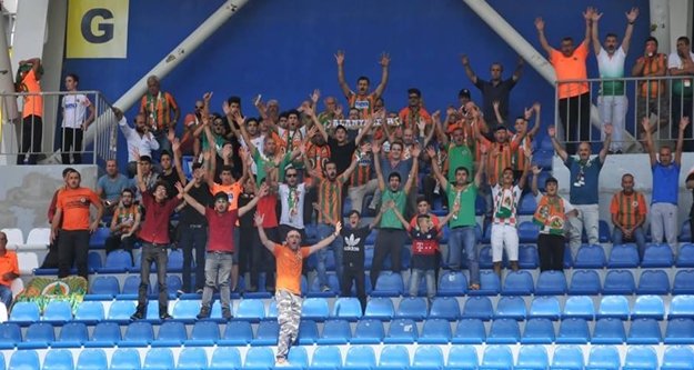 Alanyaspor taraftarları takımını yalnız bırakmadı