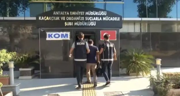 Antalya merkezli FETÖ/PDY operasyonu: 12 gözaltı