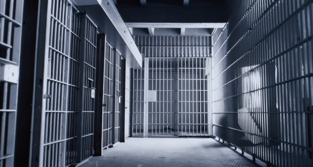 Aranan 3 kişi Alanya cezaevine konuldu