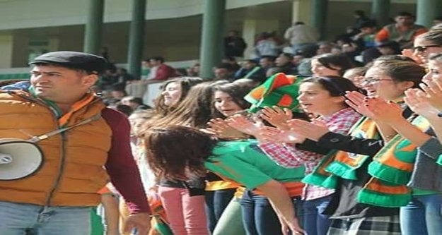 Aslan'dan bayan taraftar uyarısı