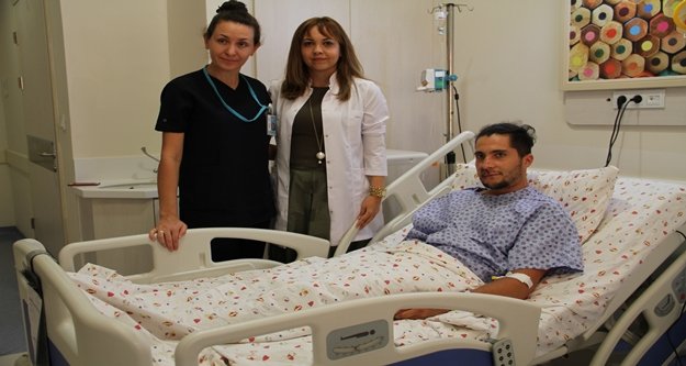 Burnu kopan gence kulağından alınan doku ile burun yapıldı