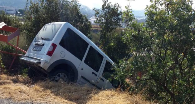 İlk yağmurda araç böyle kaydı