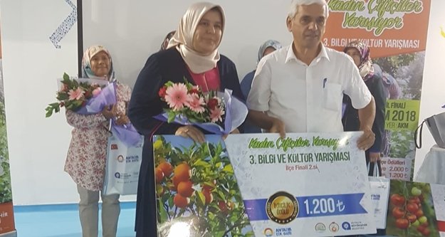 Kadın çiftçiler bilgilerini yarıştırıyor