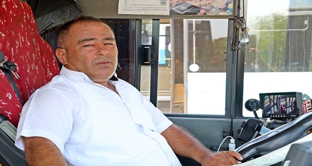 Kahraman şoför, fenalaşan yolcuyu hastaneye götürdü