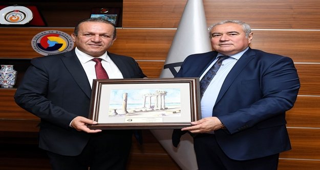 KKTC Turizm ve Çevre Bakanı Fikri Ataoğlu'ndan ATSO'ya ziyaret