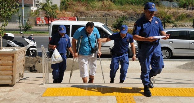 Koltuk değnekli zehir taciri