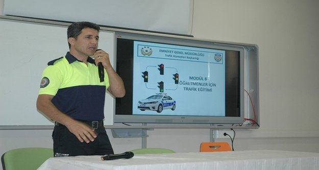 Okulların açılışına günler kala gündem: Trafik!