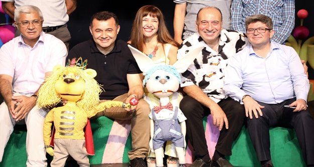 Sezon, “Kral olmak istemeyen aslan”la açılıyor