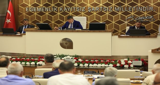 Türel ve CHP grubu arasında dernek gerilimi