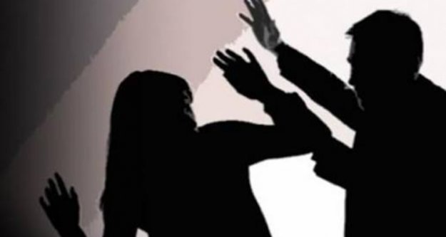 Alanya'da kadına şiddeti önlemeye çalışan gazetecilere saldırı