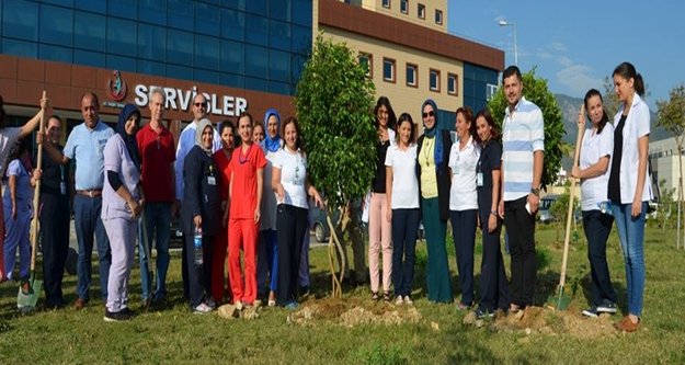 ALKÜ 200 fidanı toprakla buluşturdu