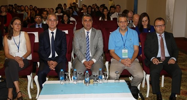 ALKÜ’de Uluslararası ekonomi kongresi yapıldı